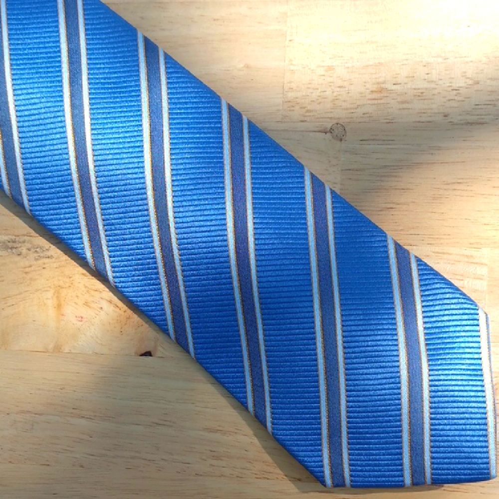 XMI Platinum Green and Purple Striped Silk Tie